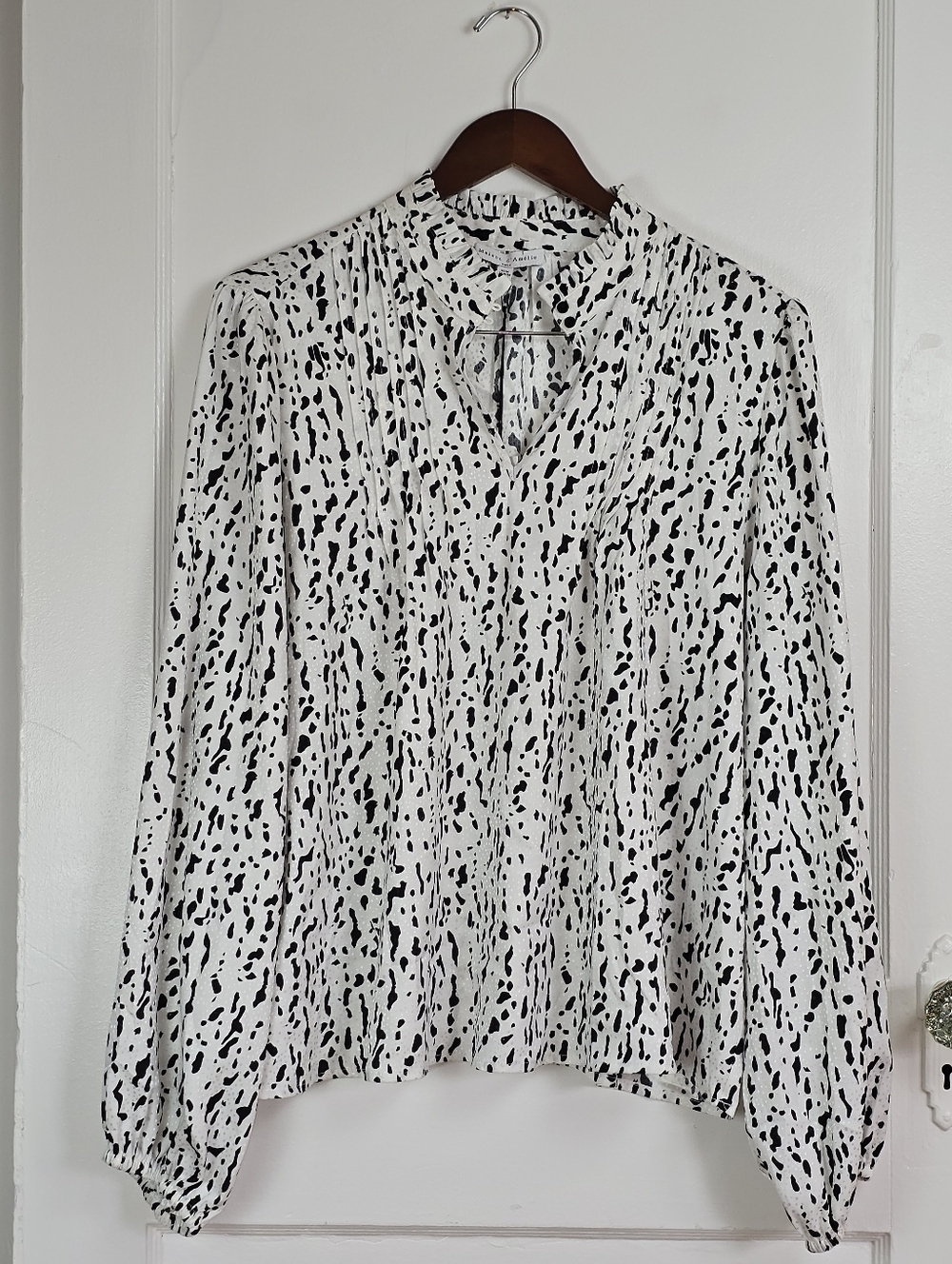 Maison d'Amelie Black and White Leopard Print Ruffle Neck Blouse M